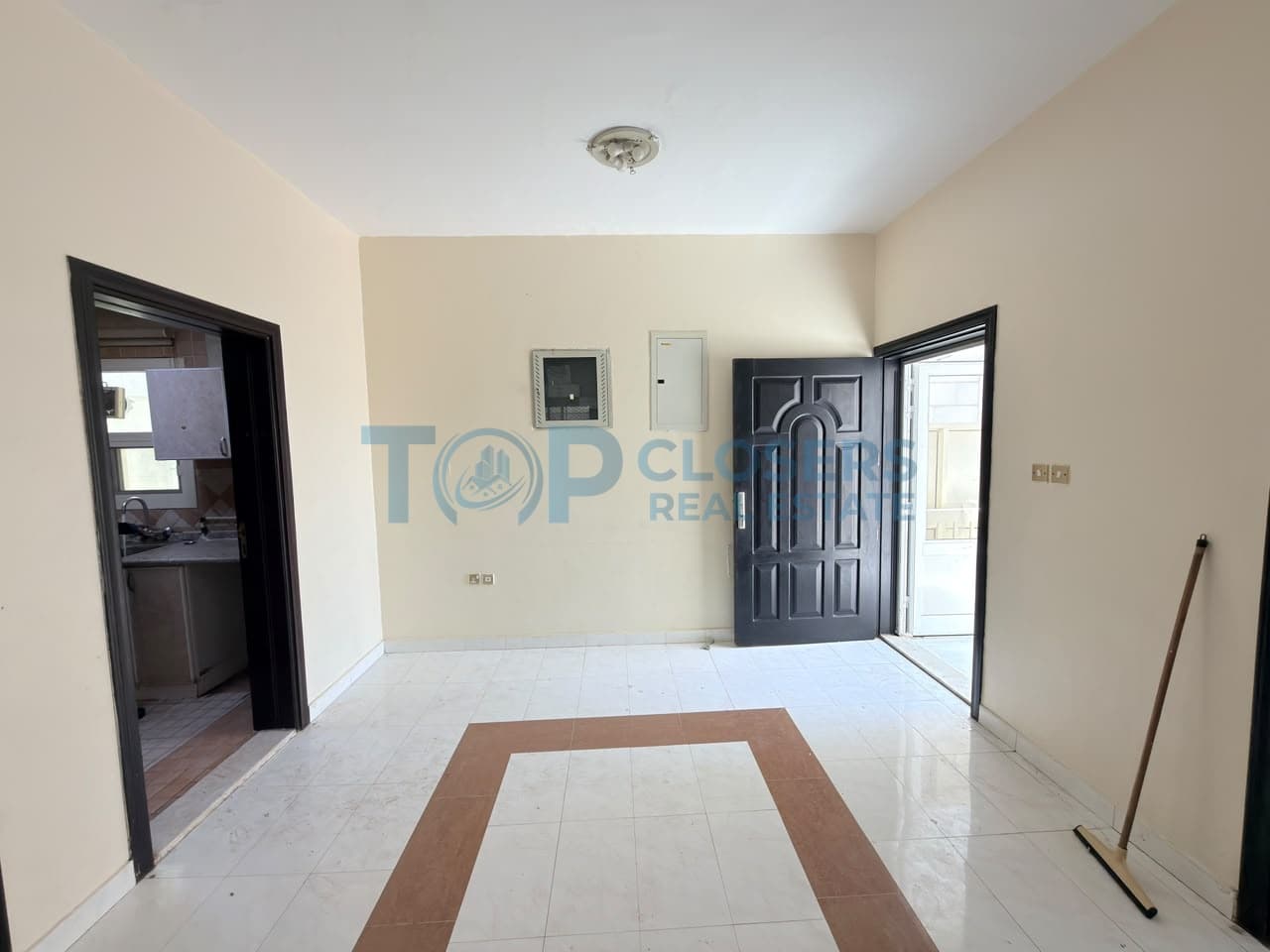 Ground Floor|Private Yard|Near School Area - Image 3