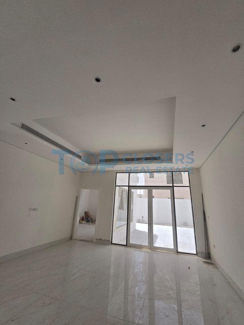 Brand new | Near makani mall| Modern Design - Image 4