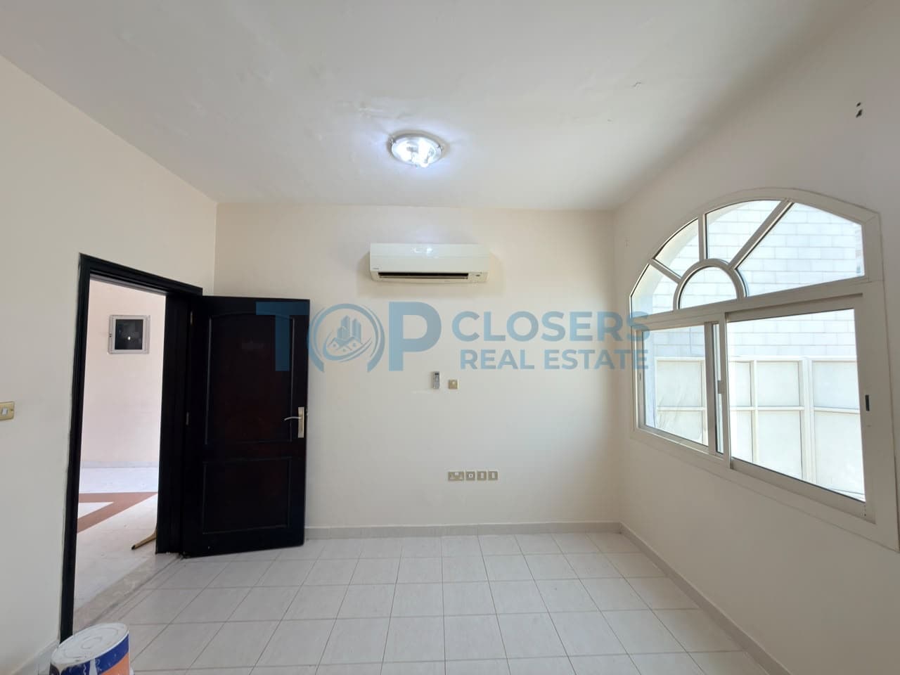 Ground Floor|Private Yard|Near School Area - Image 2