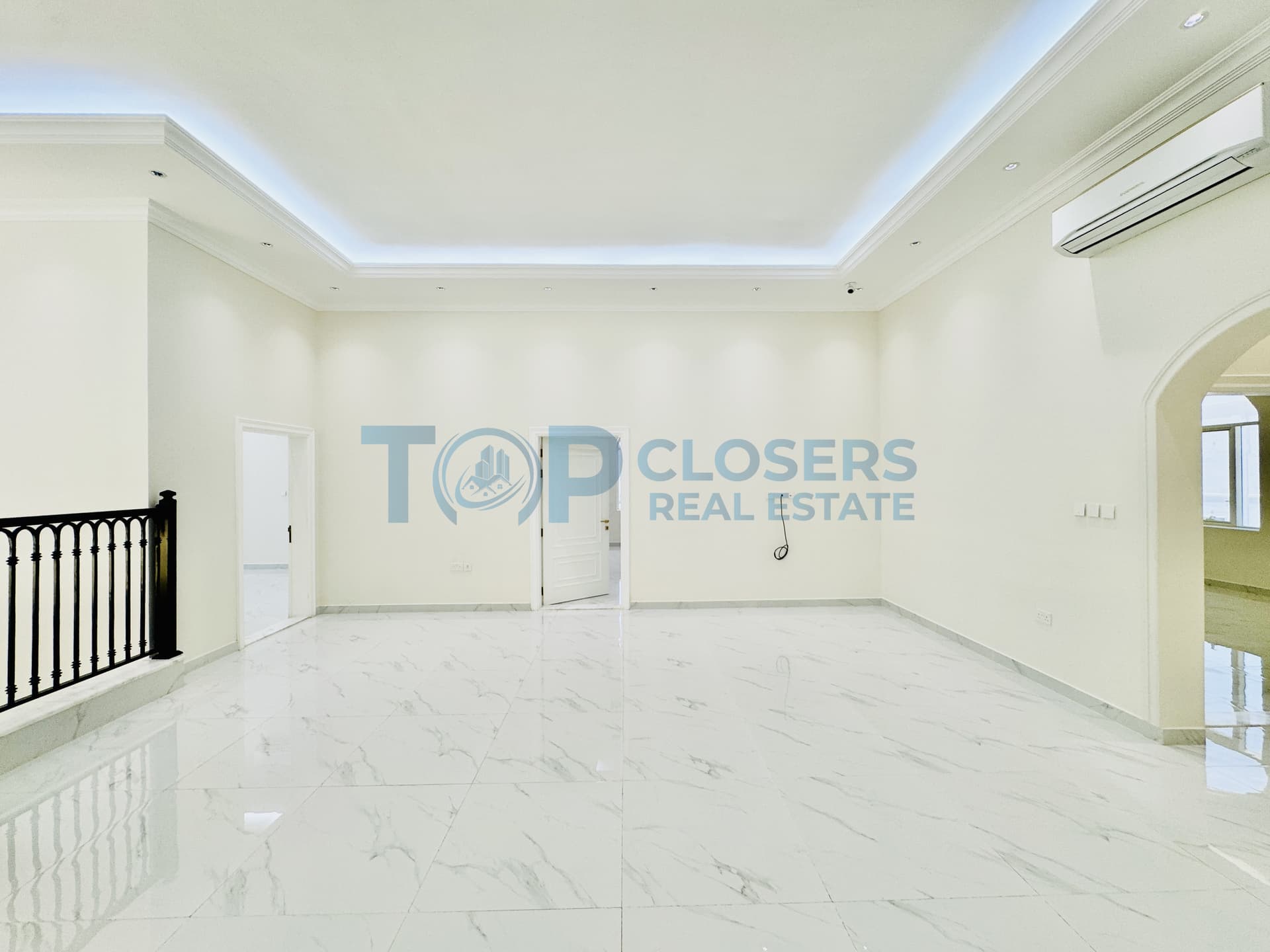 Modern Villa | Prime Location | Tawtheeq Contract - Image 4