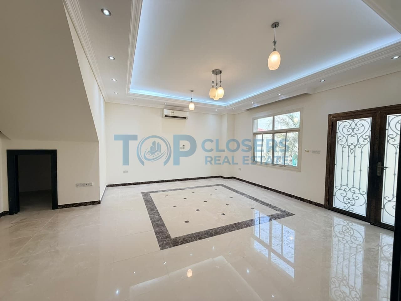 Private Front & Back Yard | Separate Entrance - Image 3
