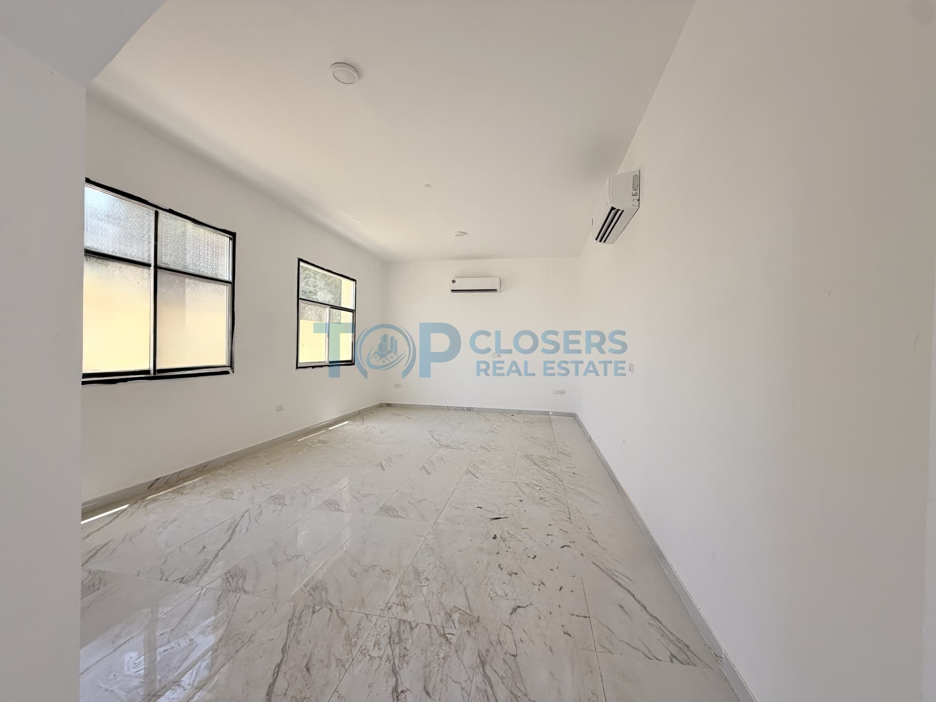 Brand New 8BR Villa | Water & Electricity Included - Image 3