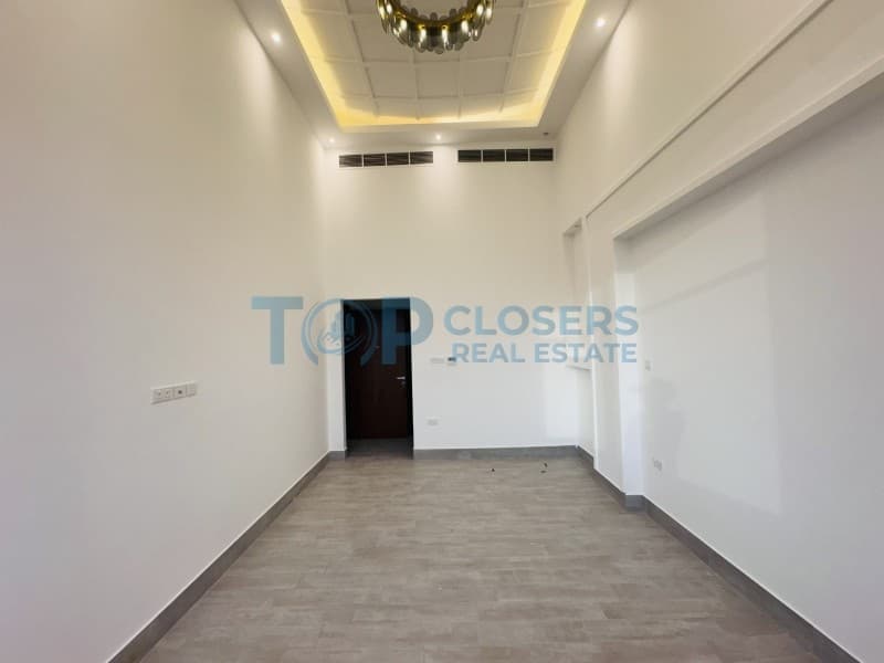 Modern Luxurious Villa| Built in Wardrobes| Driver Room - Image 3