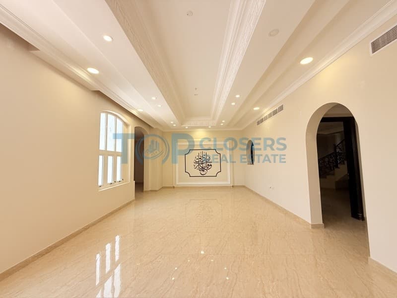 12 Bedrooms Duplex Villa | Driver Room | Private Yard - Image 4