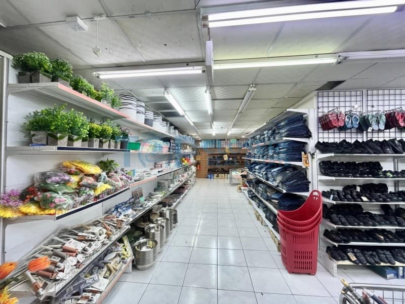 Good Deal | Prime Location| Main Street | Must See - Image 3