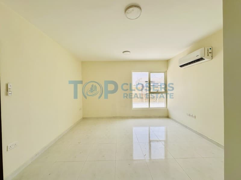 Modern 1 Br | Prime Location|First Floor|Elevator - Image 1