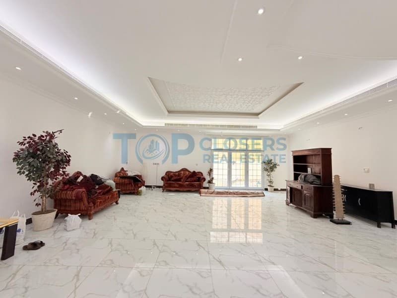 Modern 6Br 2nd Tenant Villa |Near Brighton College - Image 2