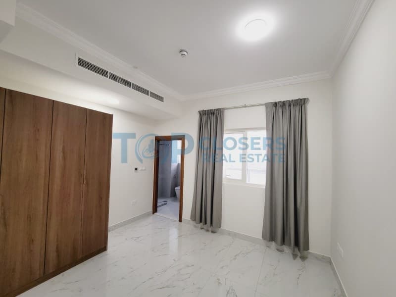 Brand New | Built In Wardrobe | Elevator |Spacious - Image 3