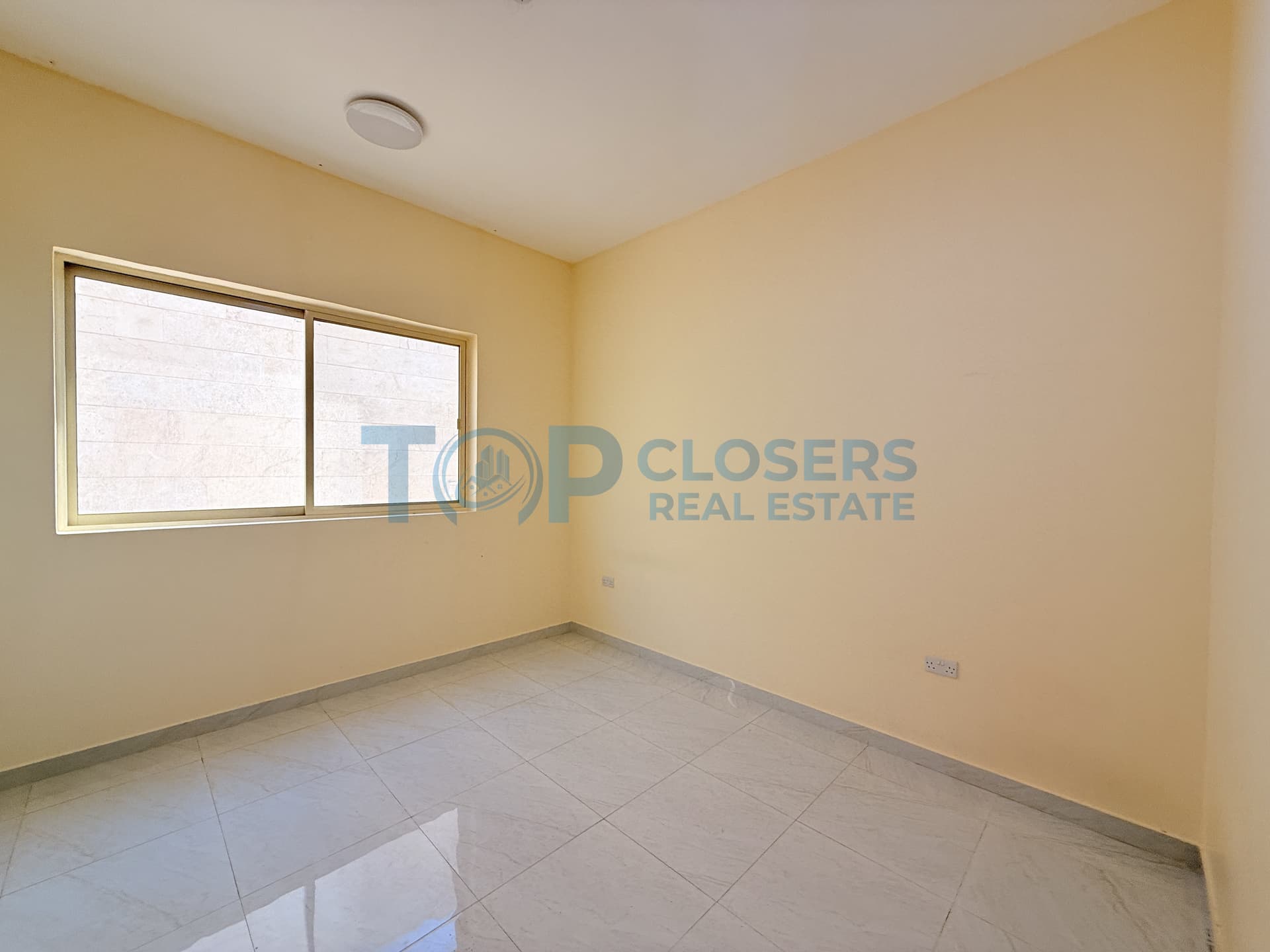 Spacious Apartment | Elevator | Basement Parking - Image 2