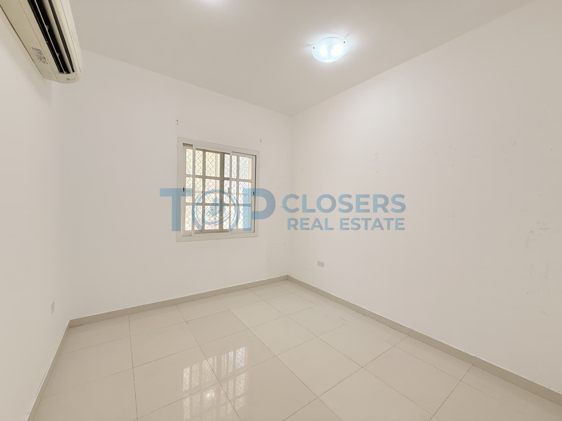 Spacious Apartment | Elevator | Basement Parking - Image 4