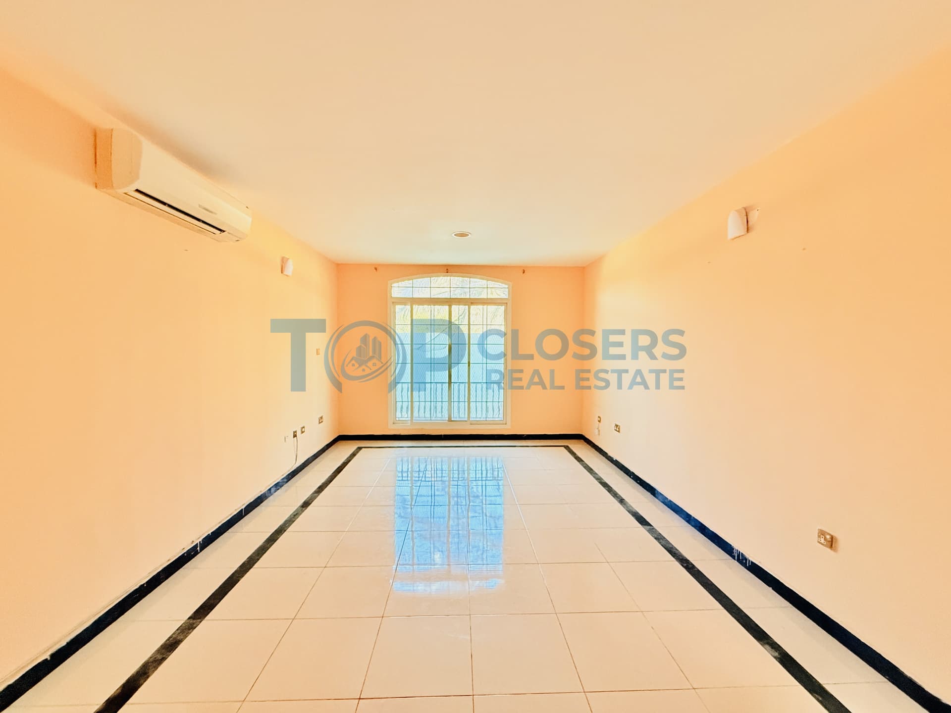 5BED Villa | Maids Room| Balcony| Covered Parking - Image 2