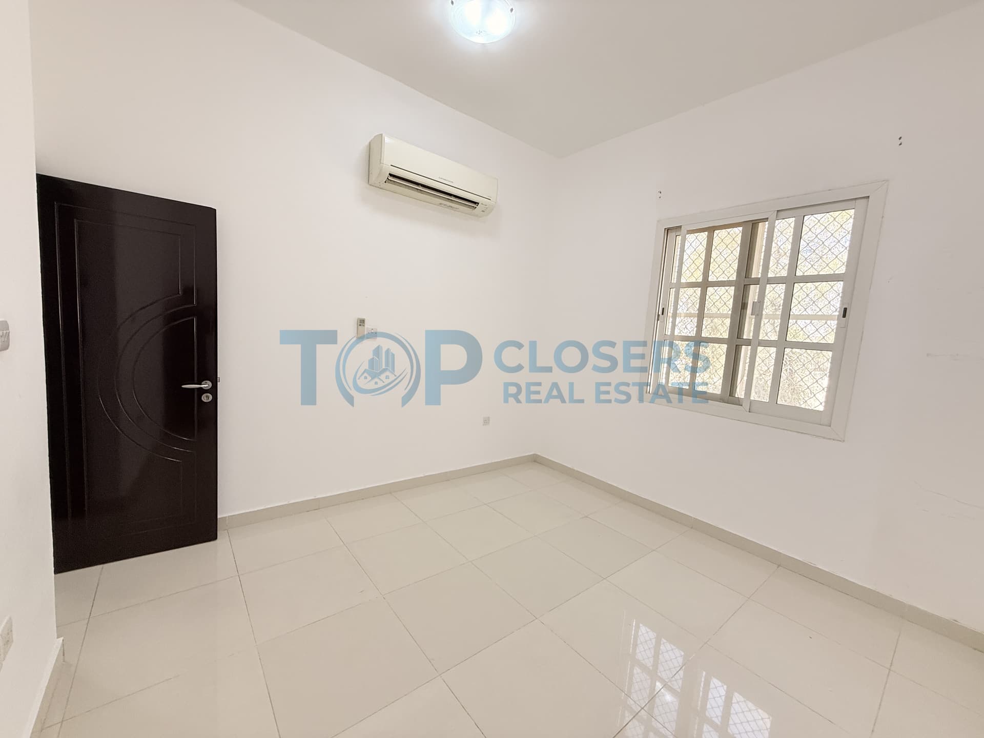 Spacious Apartment | Elevator | Basement Parking - Image 3