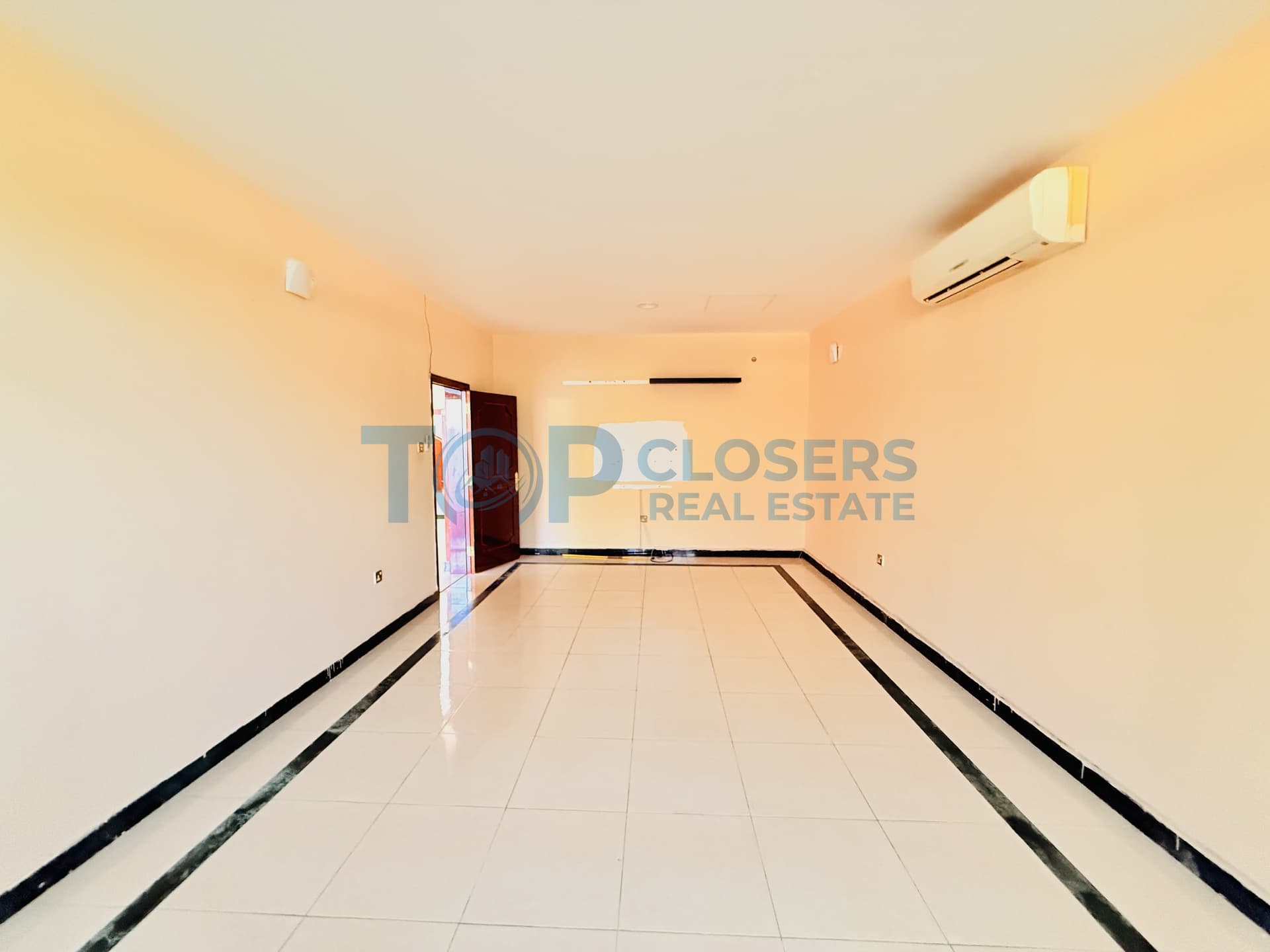 5BED Villa | Maids Room| Balcony| Covered Parking - Image 3