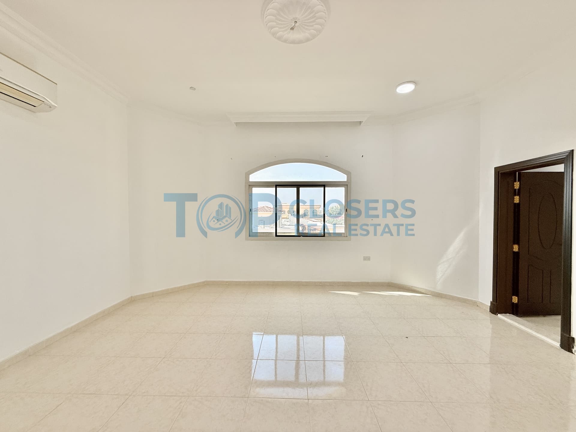 2BHK | Elevator | Included Water & Electricity - Image 2