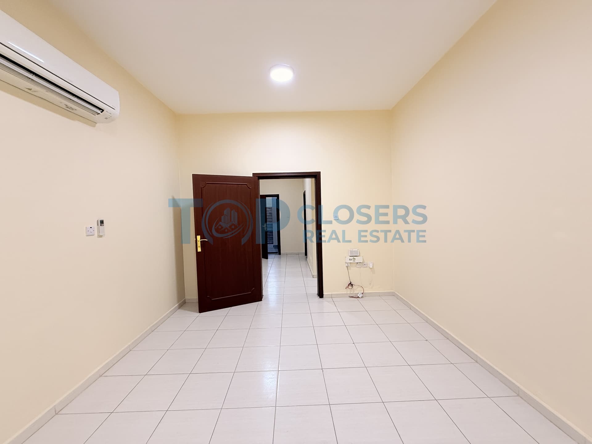 Spacious 3BHK Apartment | Balcony | Covered Parking - Image 3