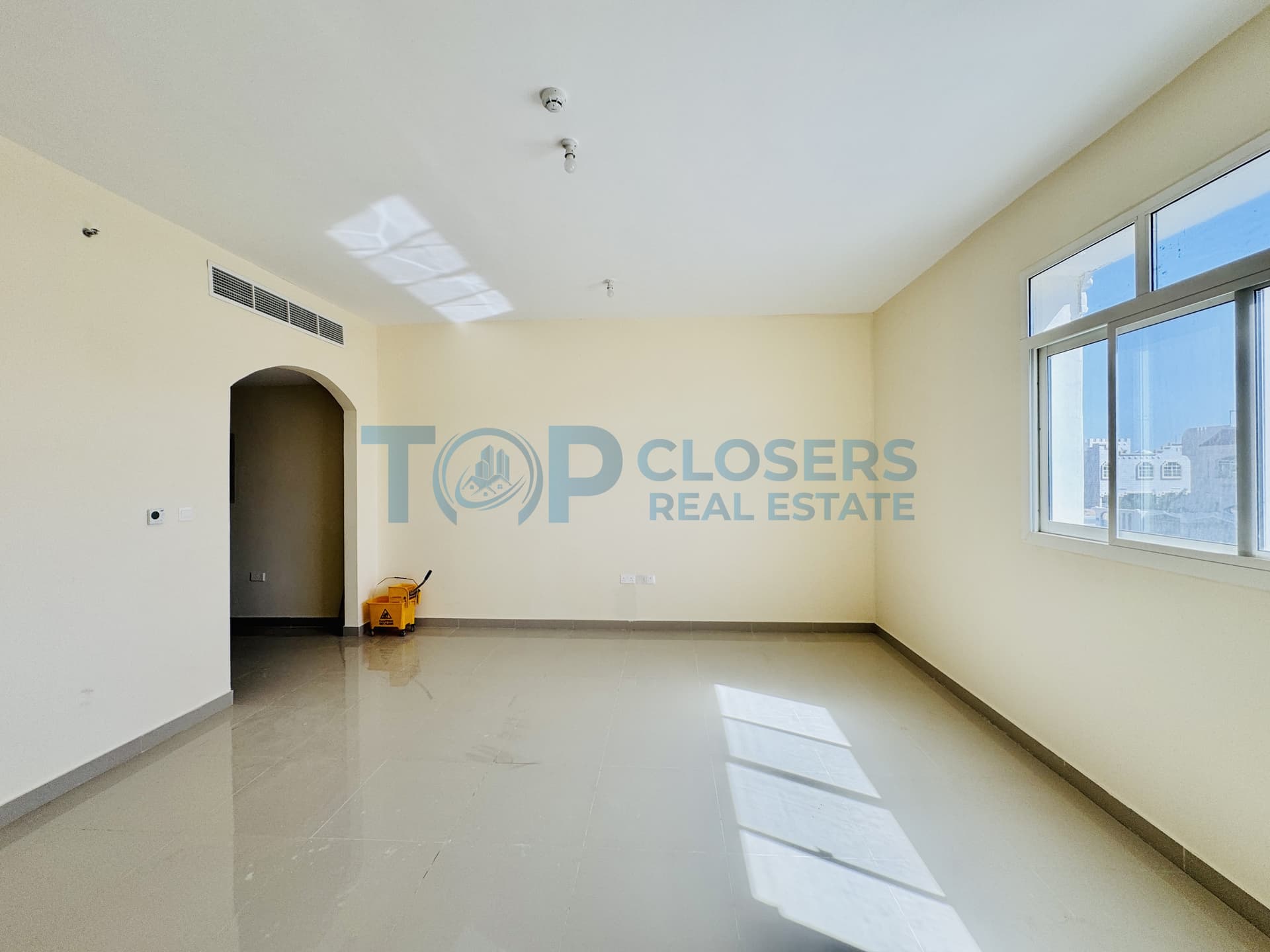 1st Floor | Prime Location | Bright And Spacious - Image 1
