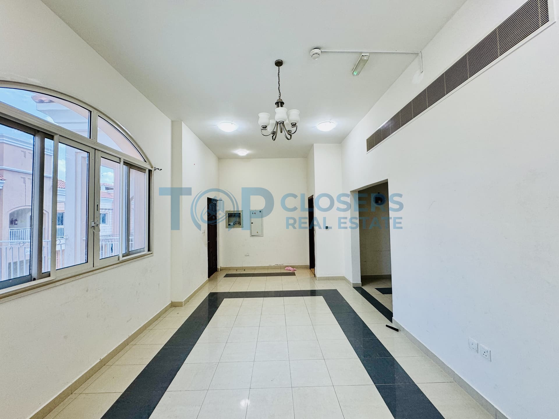 Pool N Gym | Near To School|Prime Location|Balcony - Image 4