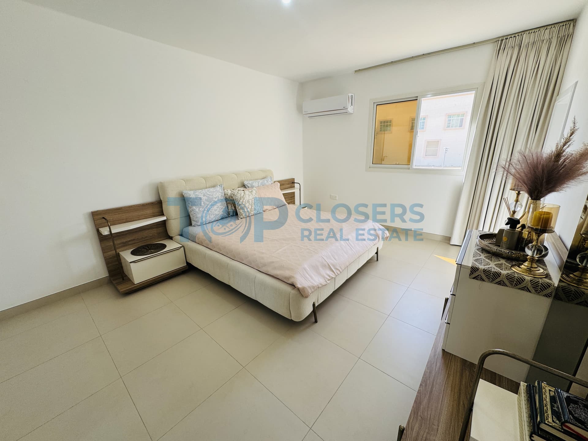 Private Yard | Private Entrance | Free Utilities - Image 4